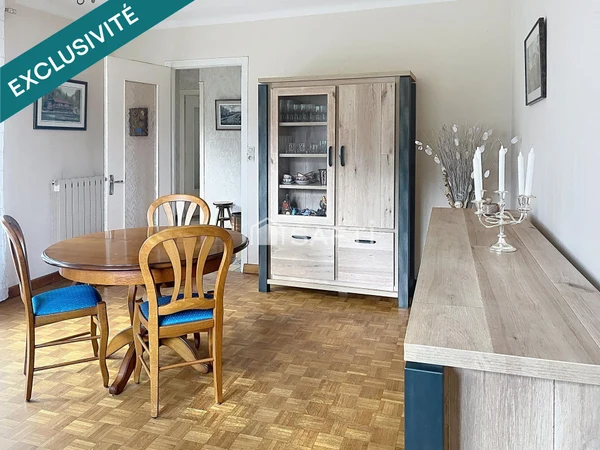Maison 10p à Sellières