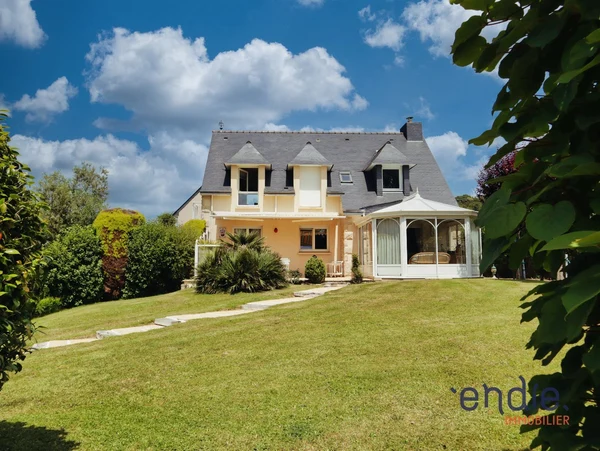 Maison 7p à Melrand