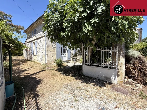 Maison 7p à Champagnolles