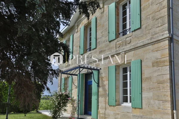 Maison 9p à Néac