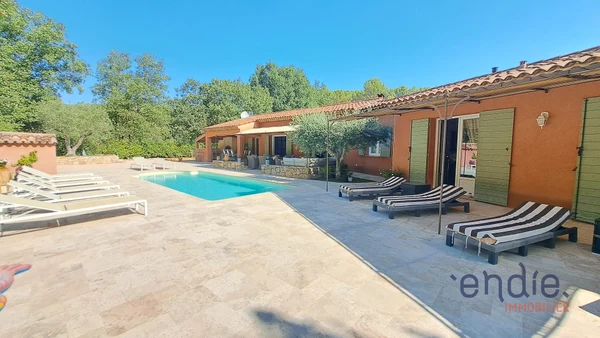 Maison 5p à Saint-Antonin-du-Var