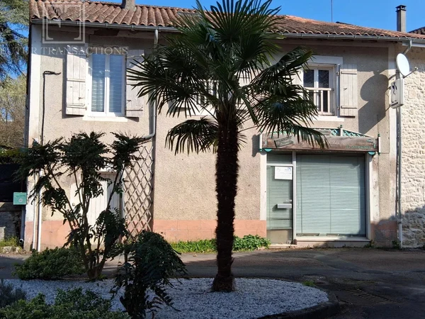 Maison 6p à Javerlhac-et-la-Chapelle-Saint-Robert