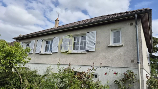 Maison 5p à La Chapelle-Saint-Ursin