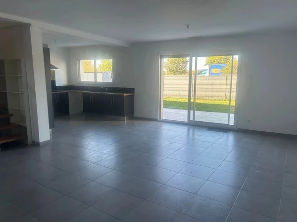 Maison 4p à Saint-Sulpice-la-Pointe