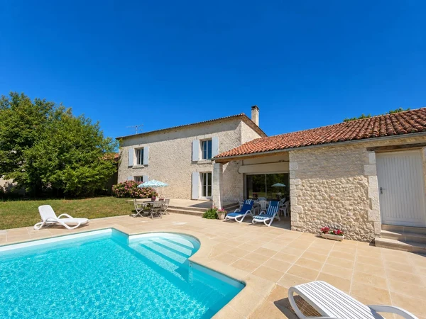 Maison 6p à Salles-Lavalette