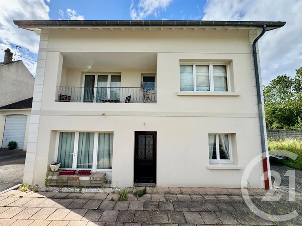 Maison 8p à La Ville-du-Bois