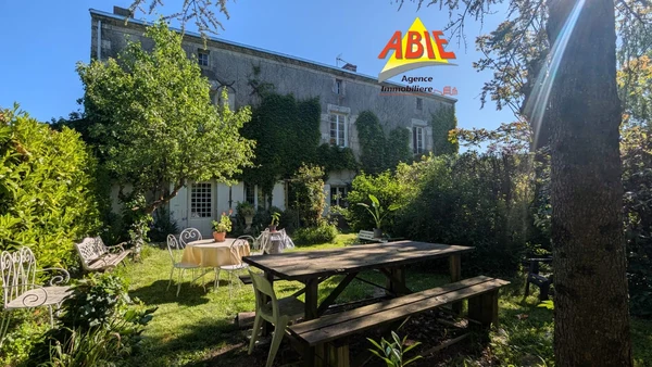 Maison 7p à Saint-Georges-de-Rex