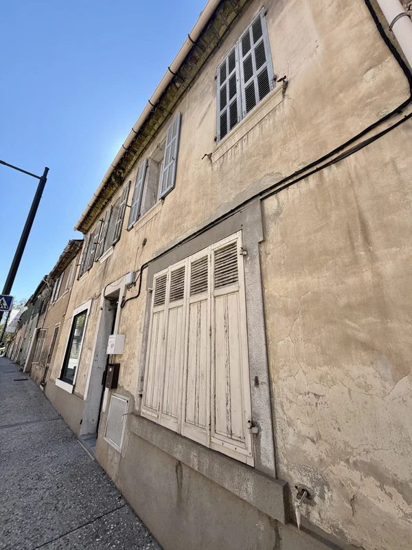 Immeuble 8p à Saint-Cyr-sur-Mer