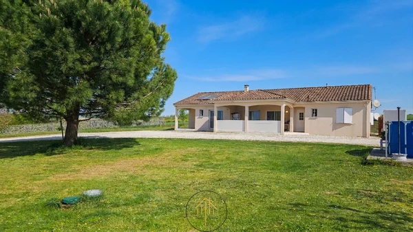 Maison 8p à Saint-Quentin-de-Chalais