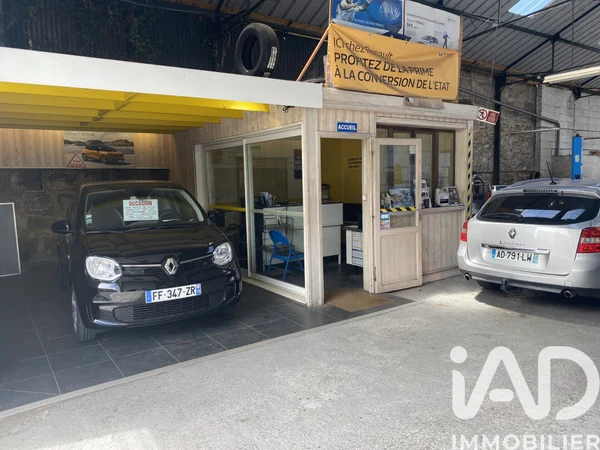Immeuble 0p à Brive-la-Gaillarde