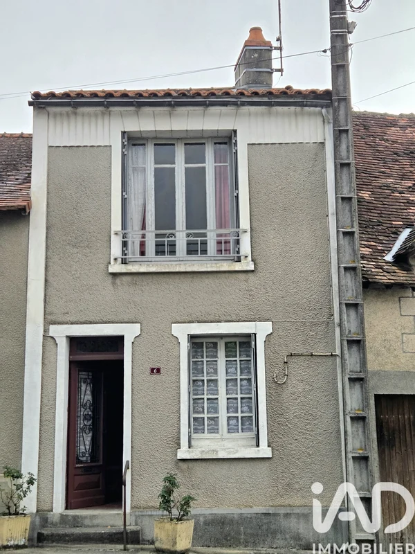 Maison 2p à Lussac-les-Églises