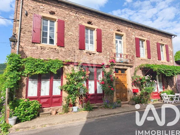Maison 12p à Saint-Izaire