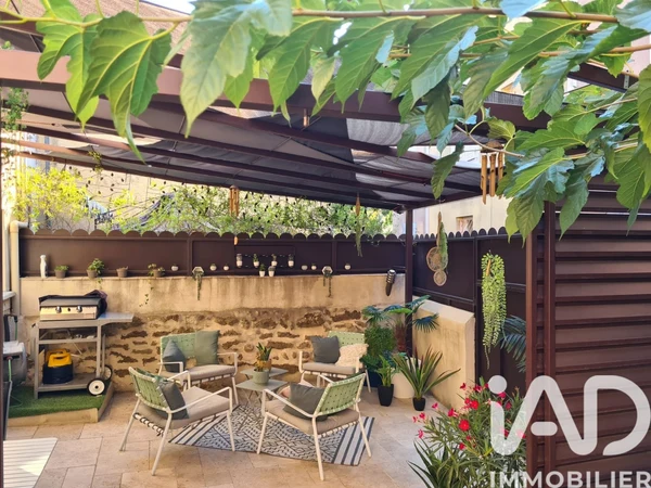 Maison 5p à Saint-Saturnin-lès-Avignon