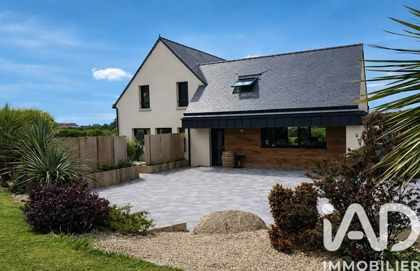 Maison 9p à Kermaria-Sulard