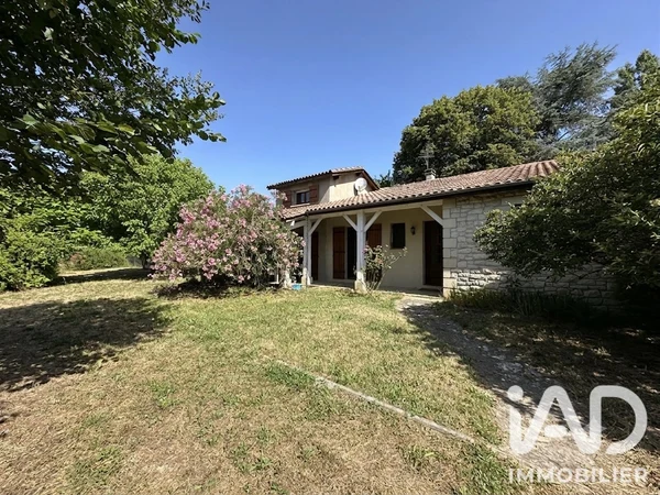 Maison 7p à Montpouillan