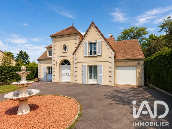 Maison 9p à Cinqueux