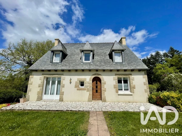 Maison 7p à Bon Repos sur Blavet