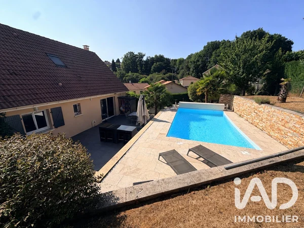 Maison 7p à Le Palais-sur-Vienne