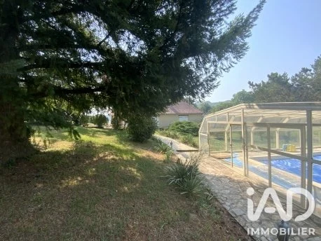 Maison 5p à Saint-Priest-Ligoure
