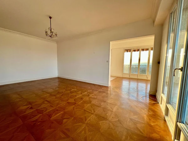 Appartement 5p à Avrillé