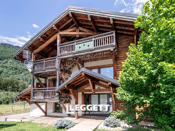 Maison 12p à Montriond