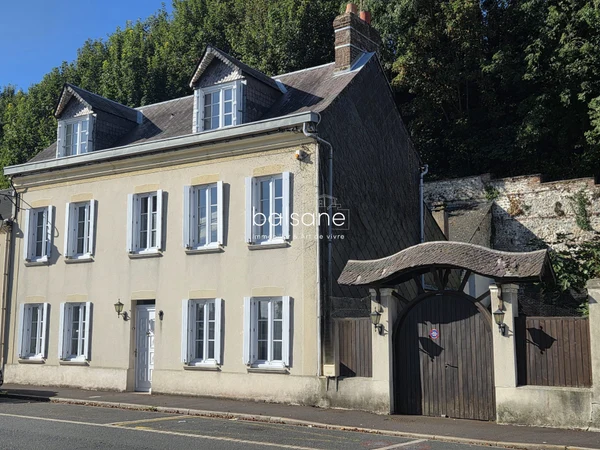 Maison 11p à Pont-Audemer