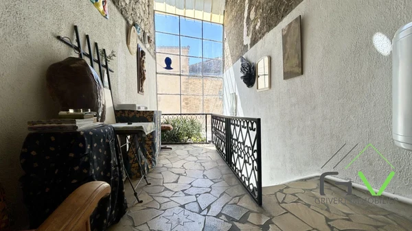 Maison 11p à Saint-Chaptes