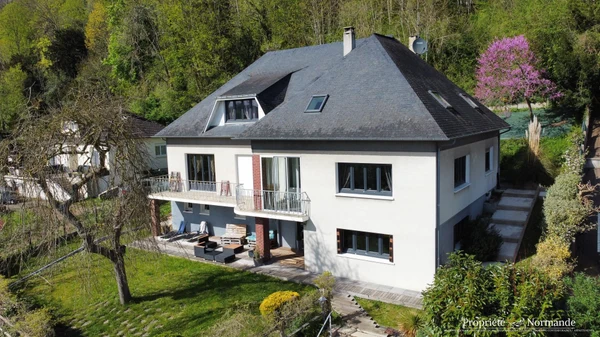 Maison 8p à Pont-Audemer