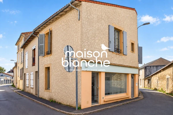 Immeuble 0p à Parthenay