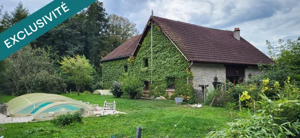 Maison 8p à Saint-Maurice-Colombier