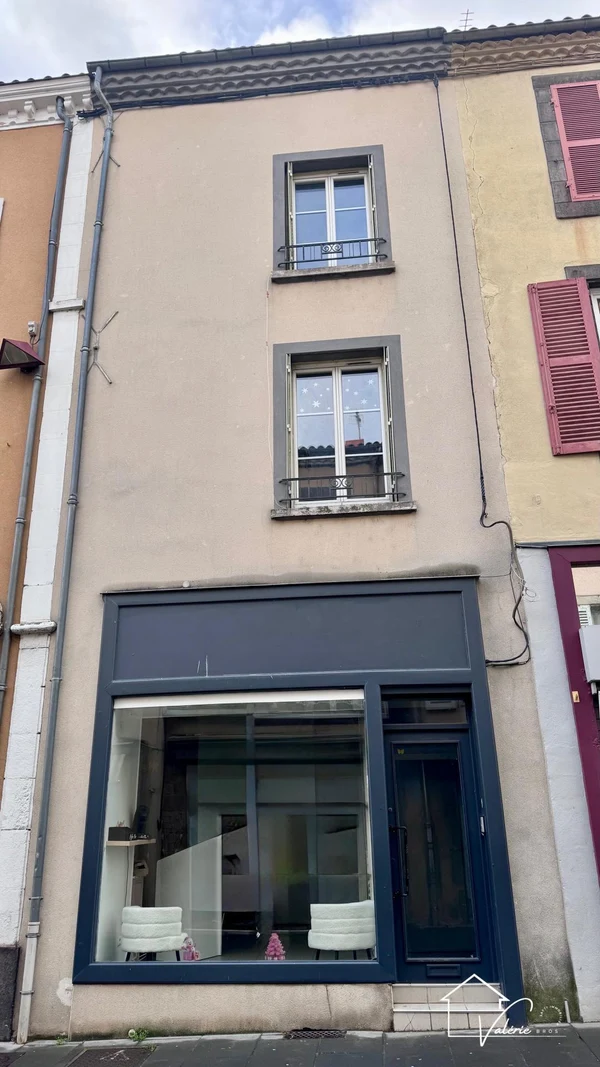 Immeuble 0p à Brioude