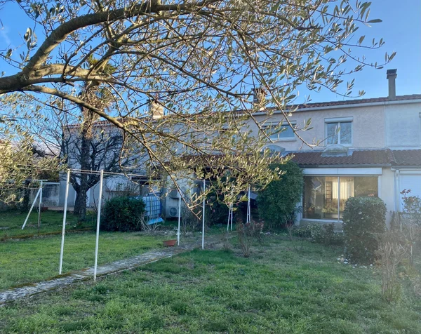 Maison 6p à Aussillon