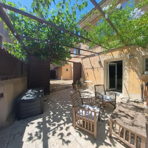 Maison 4p à Saint-Saturnin-lès-Avignon