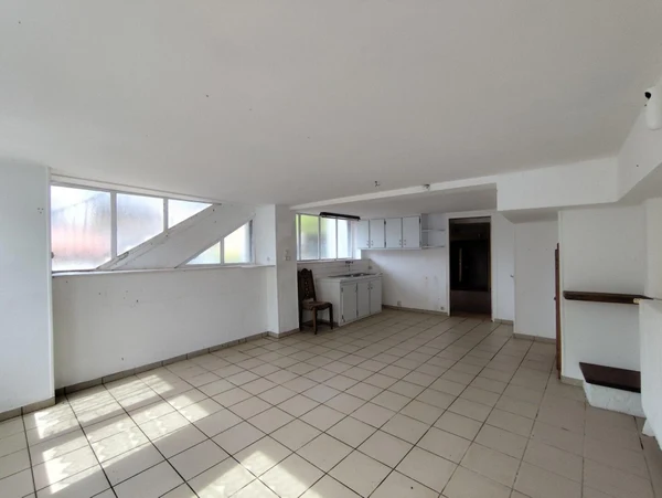 Maison 5p à Bais