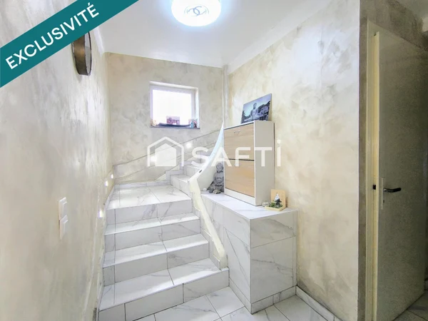 Maison 9p à Longeville-lès-Saint-Avold