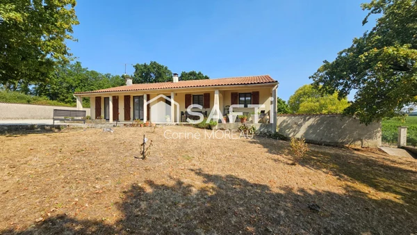 Maison 7p à Saint-Même-les-Carrières