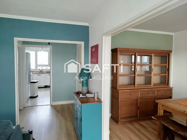 Appartement 5p à Laval